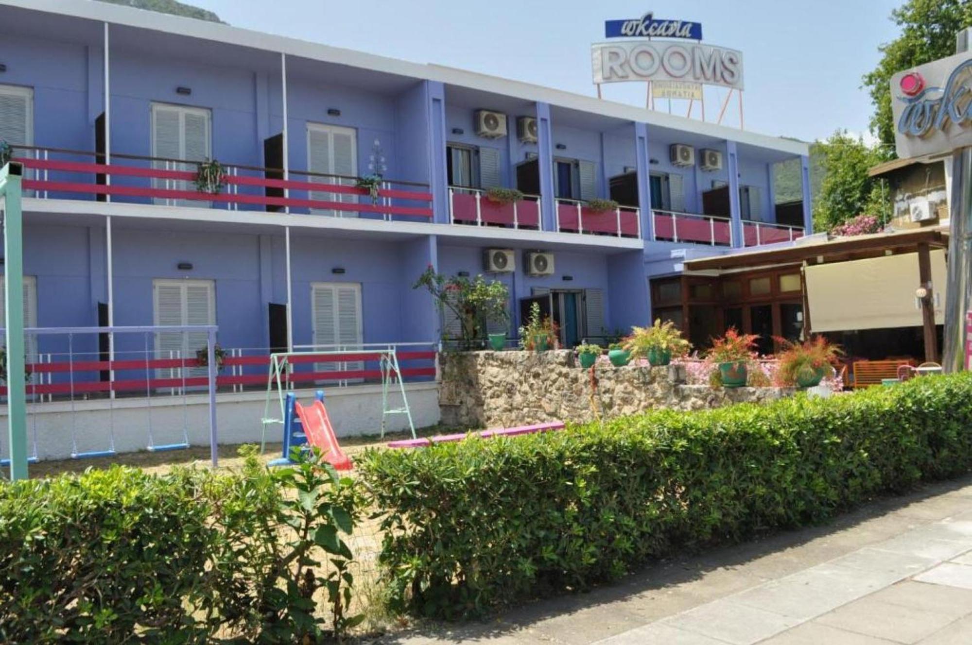 Okeania Seafront Rooms In Kamena Vourla Exteriör bild